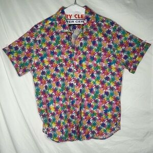 Robert Graham Red and Pink Casual Button Down Shirt Vibrant Floral Design
